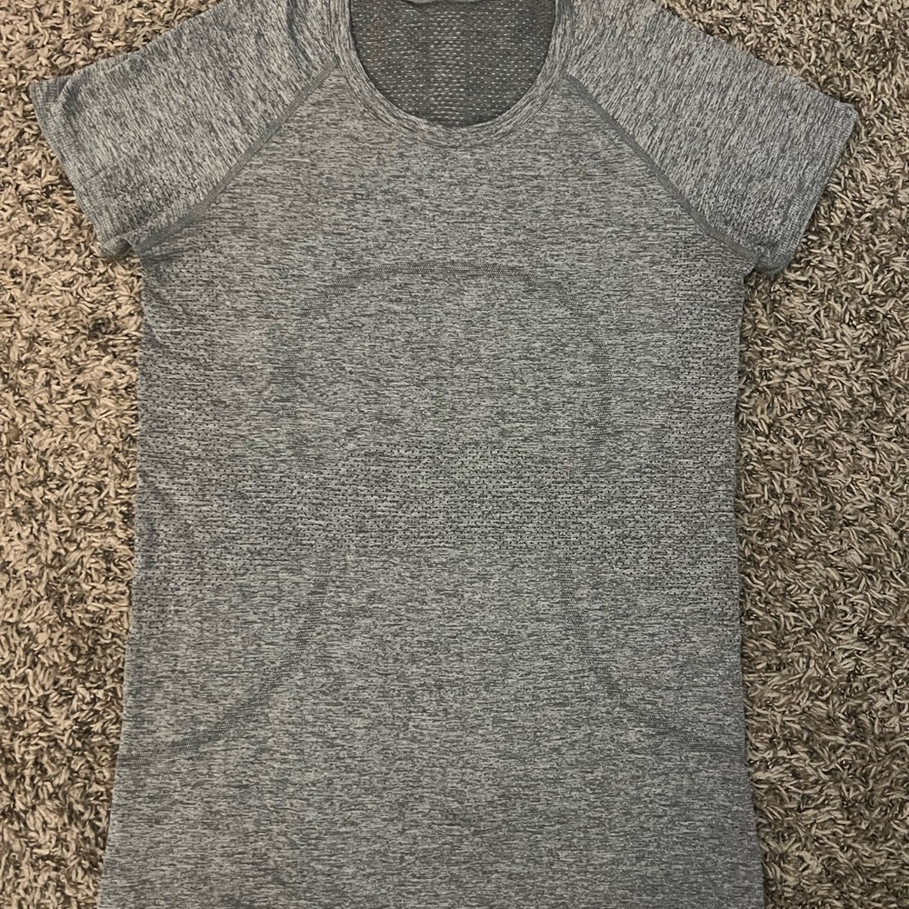Lululemon active top size 10